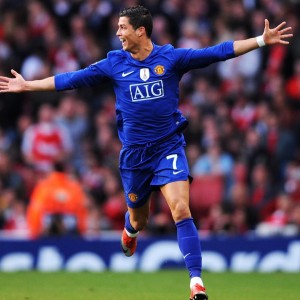 kaiyun体育-切尔西关键换人奏效，球队连续三场不败，切尔西拒绝换门将