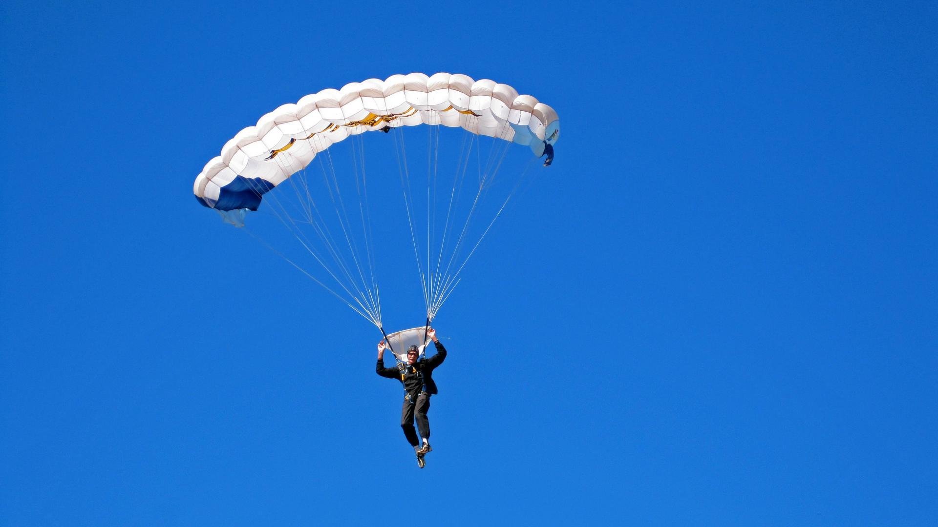 全国滑雪锦标赛，雪地上的速度与激情，全国滑雪冠军赛